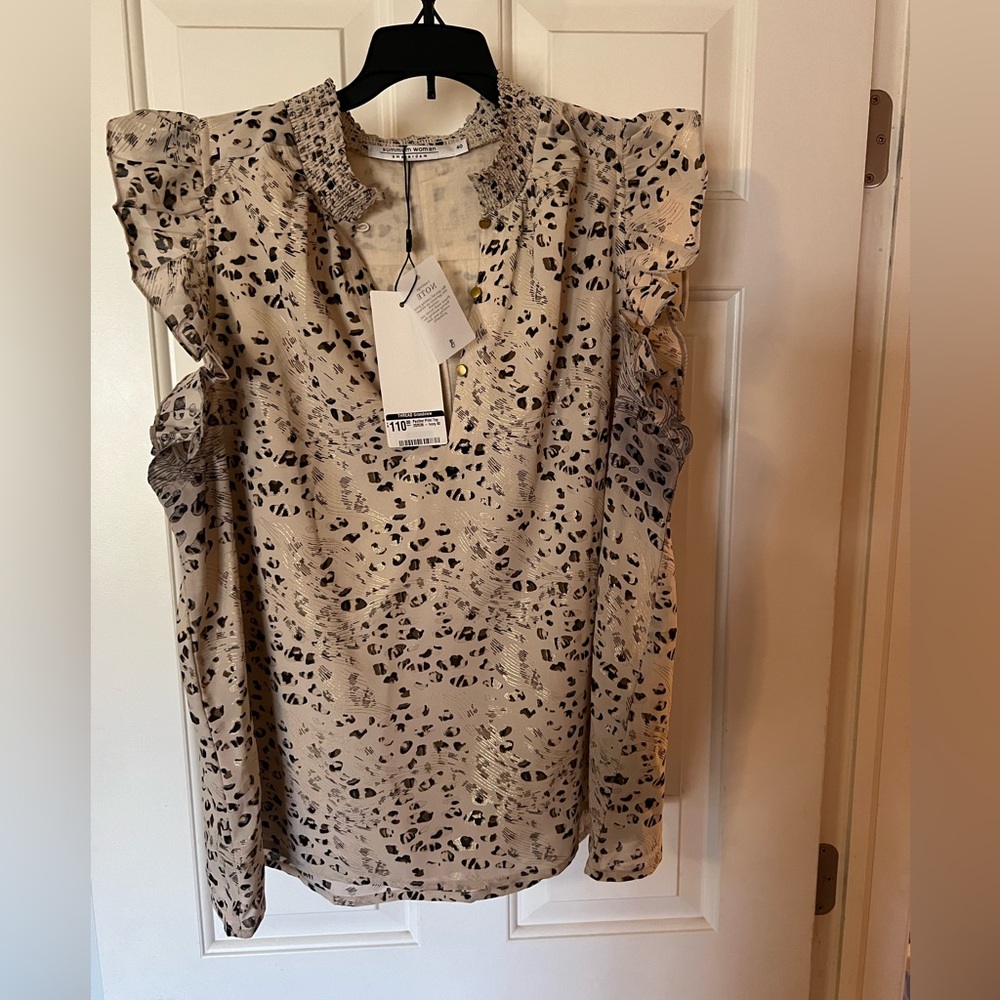 NWT Ruffled Sleeveless Blouse